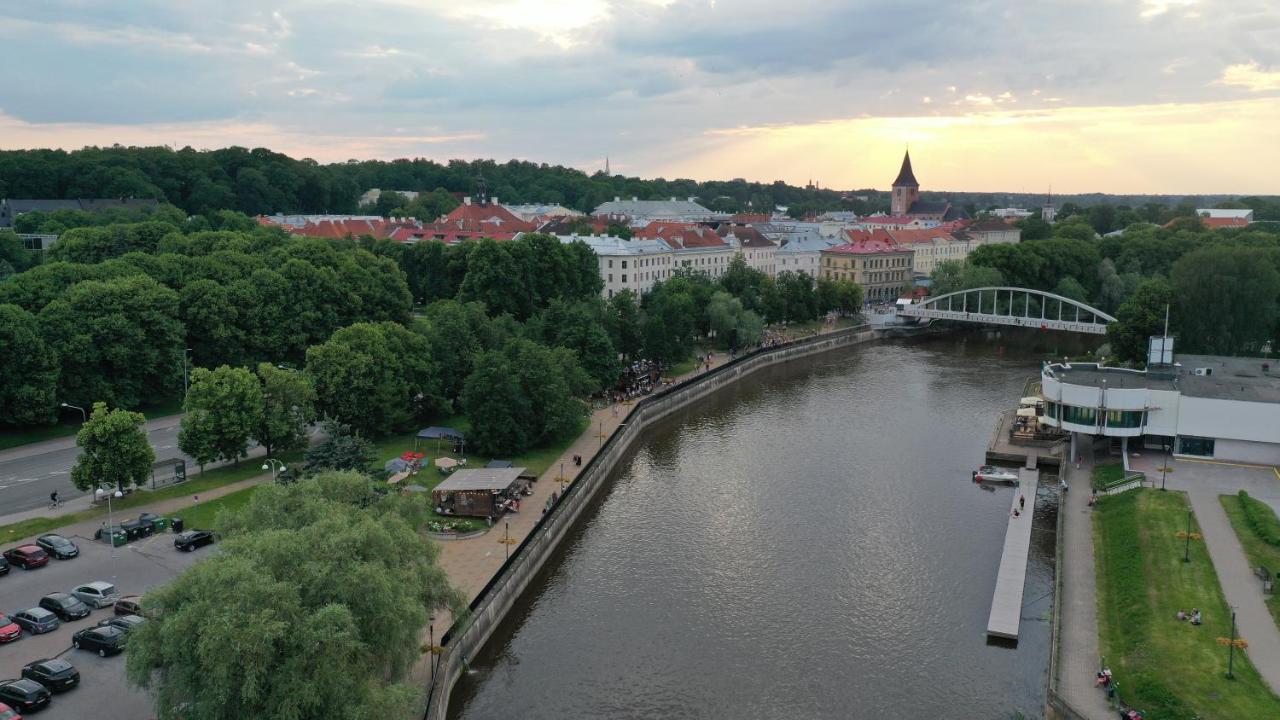 Over The River Apartment Tartu Exterior foto